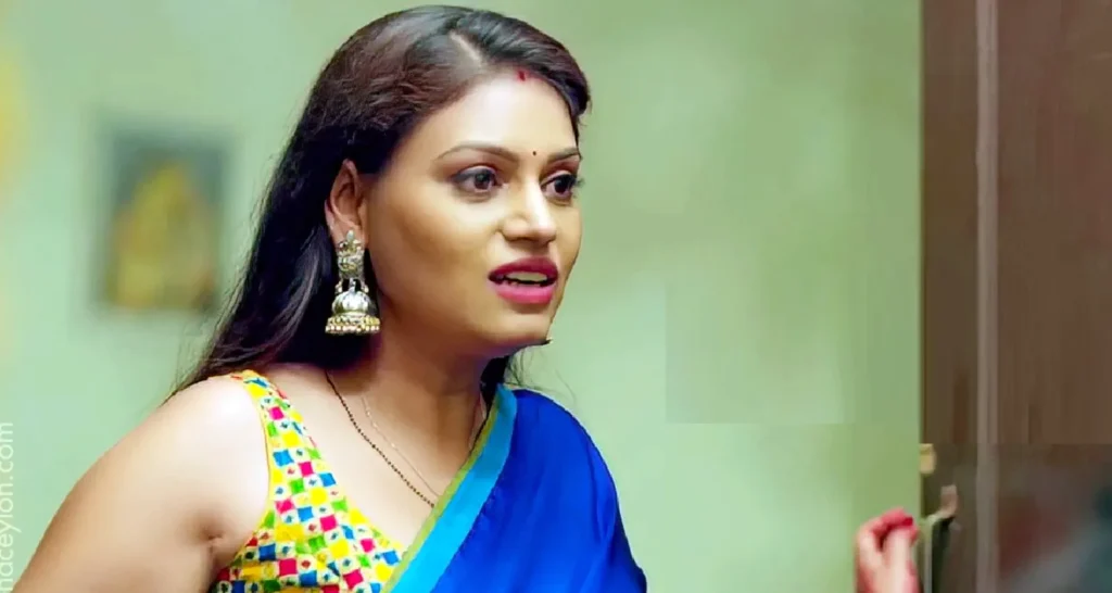 Nidhi-Mahawan-Hot-in-Sursuru-Li