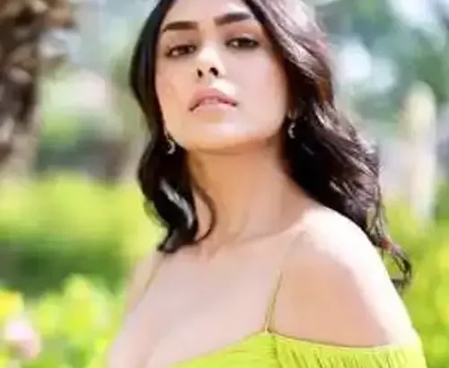 mrunal-thakur-biography-tring