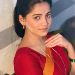 Sharayu-Sonawane-Looking-Cute